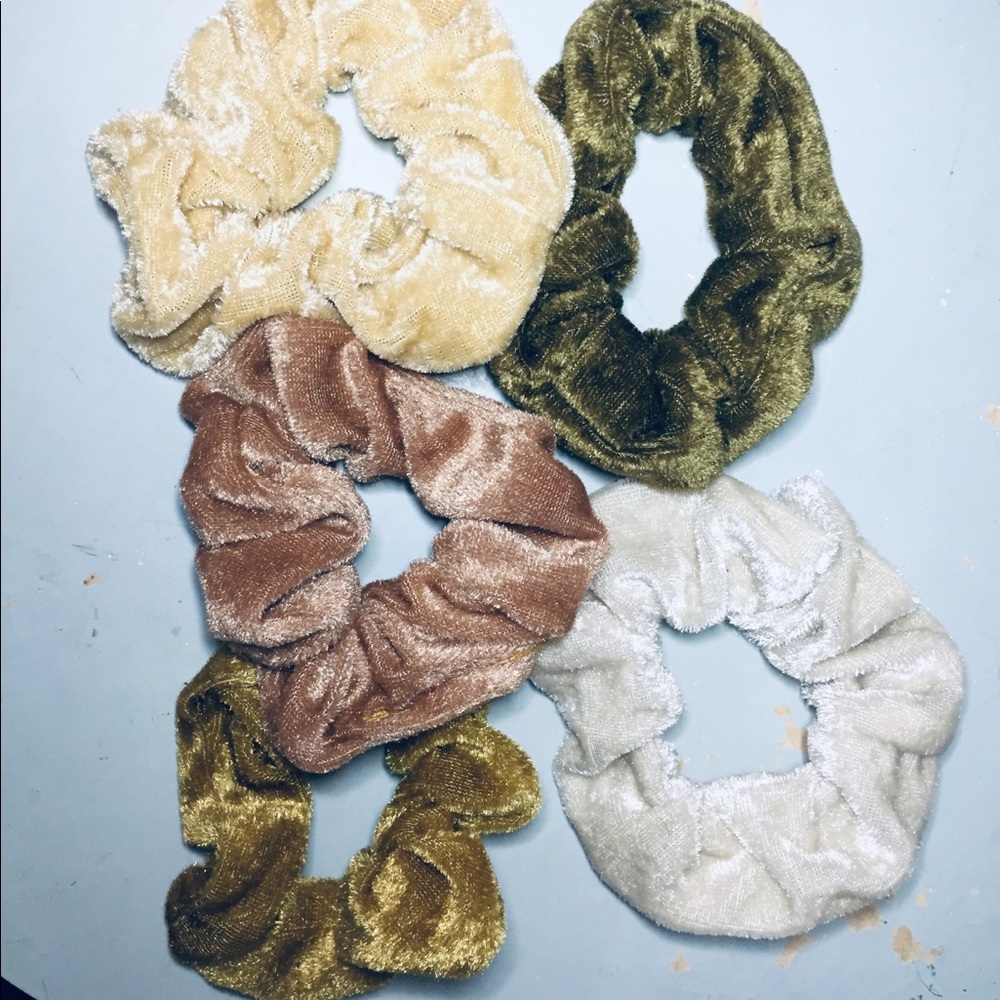 brown urban outfitters scrunchie pack